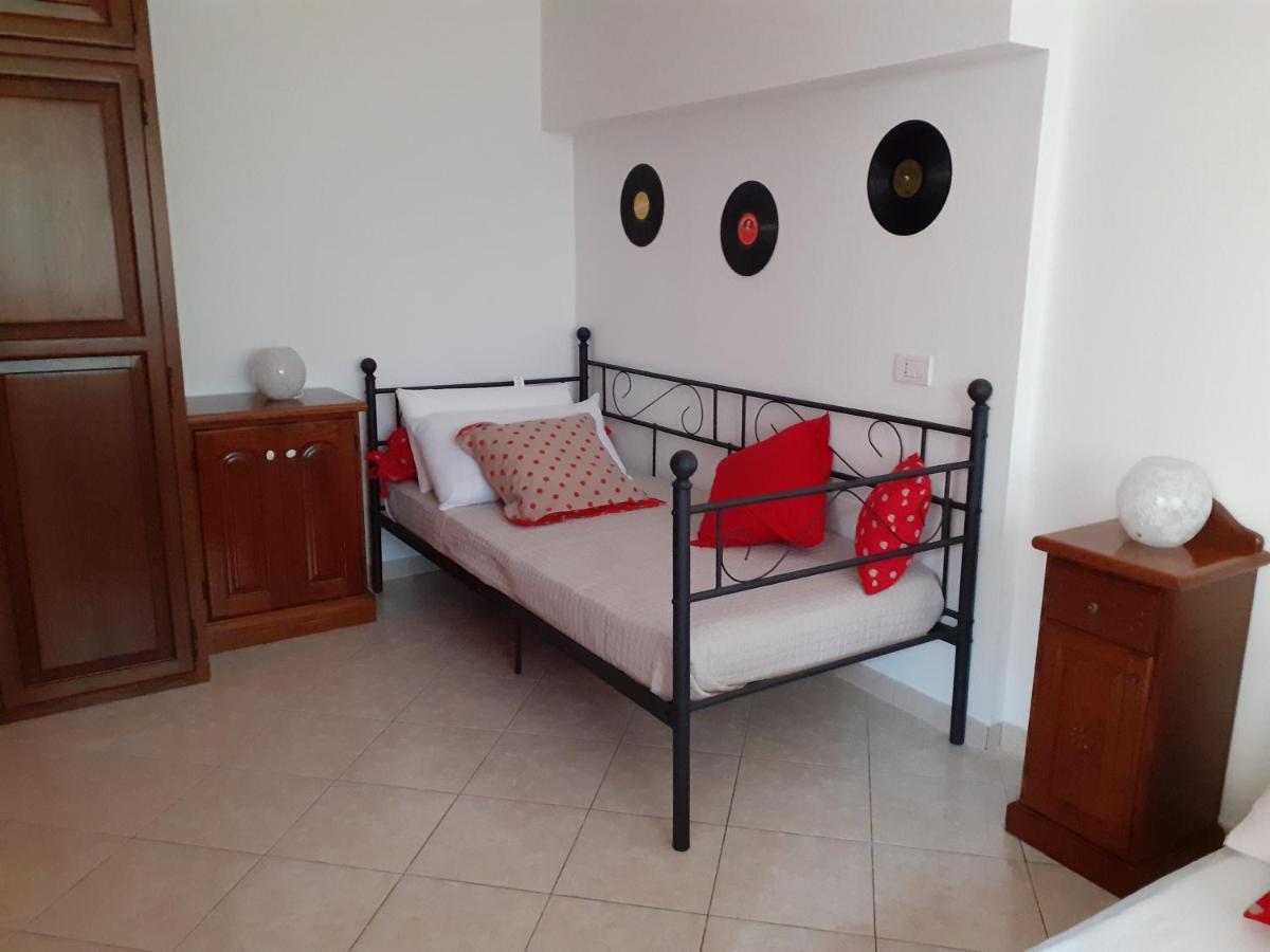 B&B Marzo '51 Villasimius Exterior photo